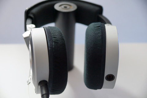 AKG K257 TIESTOのイヤーパッド与mimimamo兼容 
