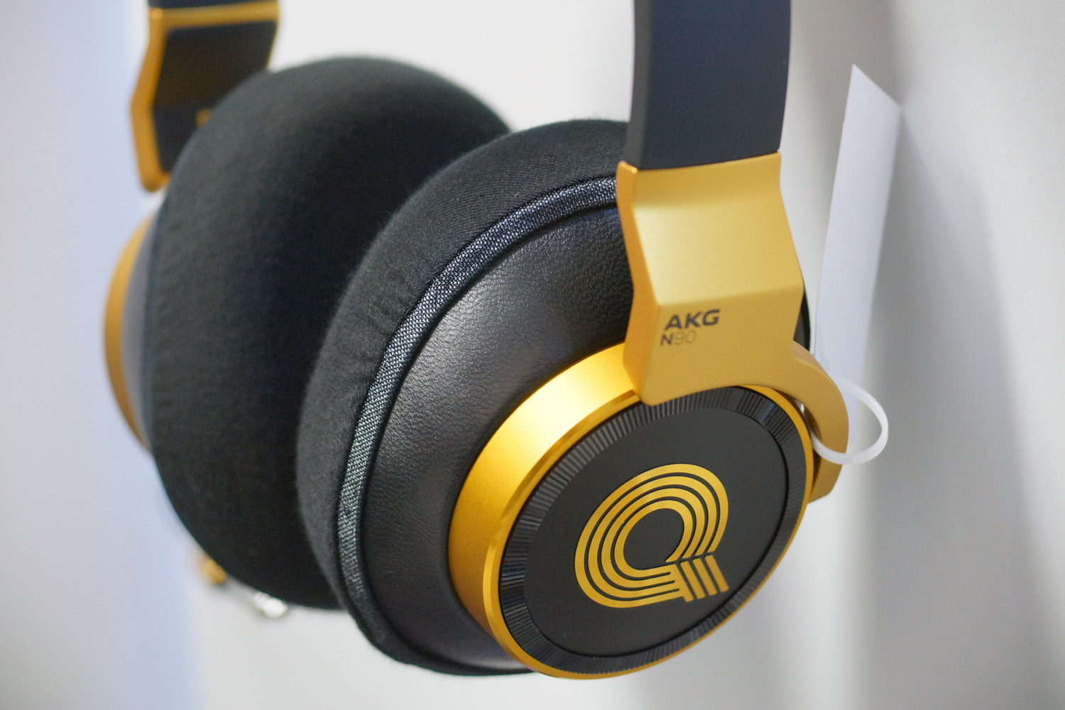 AKG N90Qのイヤーパッド与mimimamo兼容 
