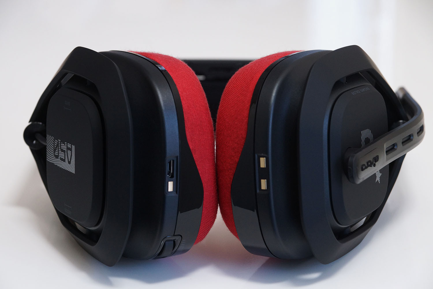 Logicool ASTRO A50のイヤーパッド与mimimamo兼容