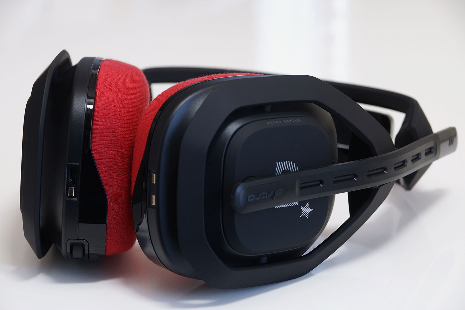 Logicool ASTRO A50のイヤーパッド与mimimamo兼容