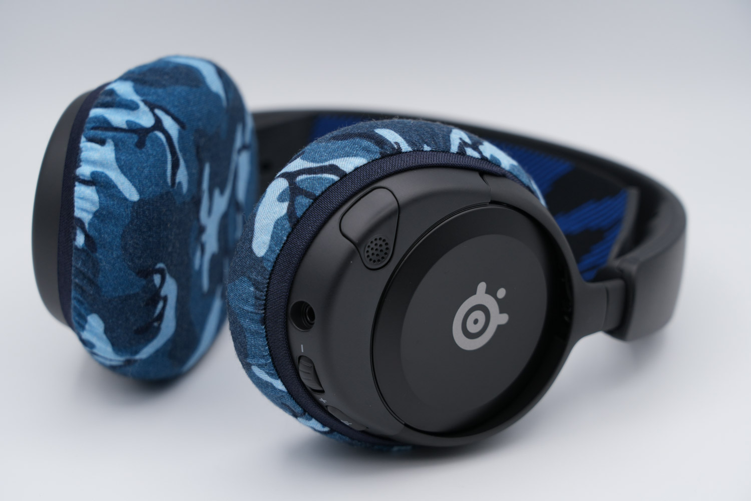 steelseries Arctis Nova 1Pのイヤーパッド与mimimamo兼容
