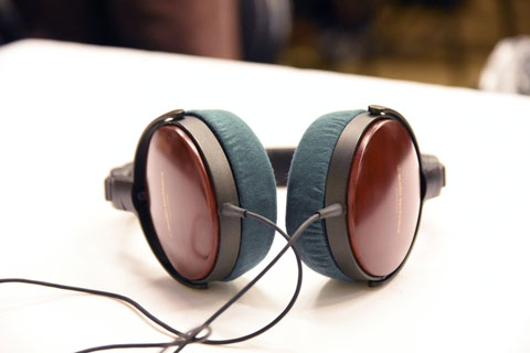 audio-technica ATH-ESW9のイヤーパッド与mimimamo兼容 
