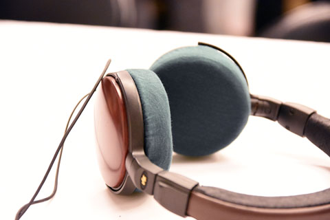 audio-technica ATH-ESW9のイヤーパッド与mimimamo兼容 
