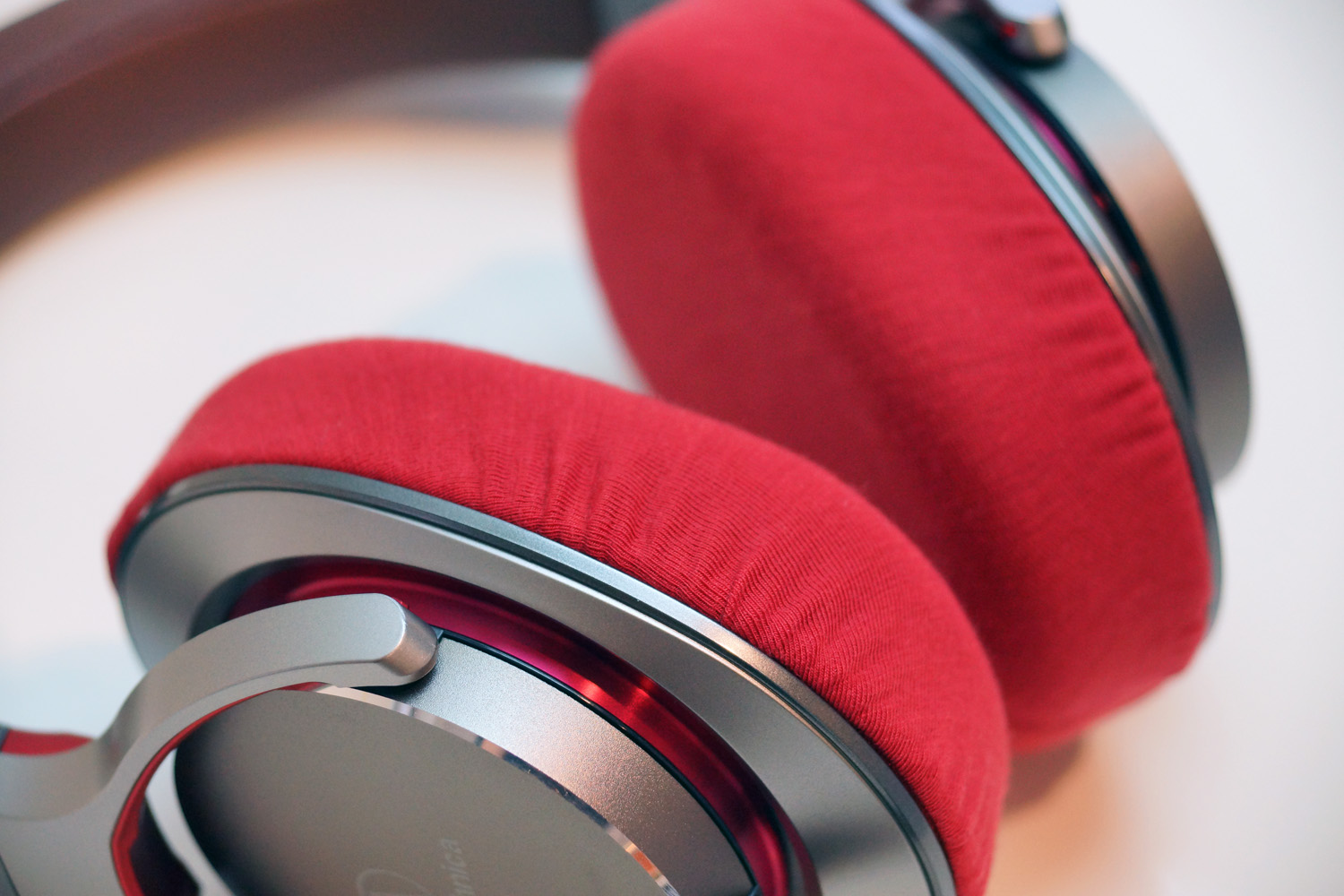 audio-technica ATH-MSR7のイヤーパッド与mimimamo兼容
