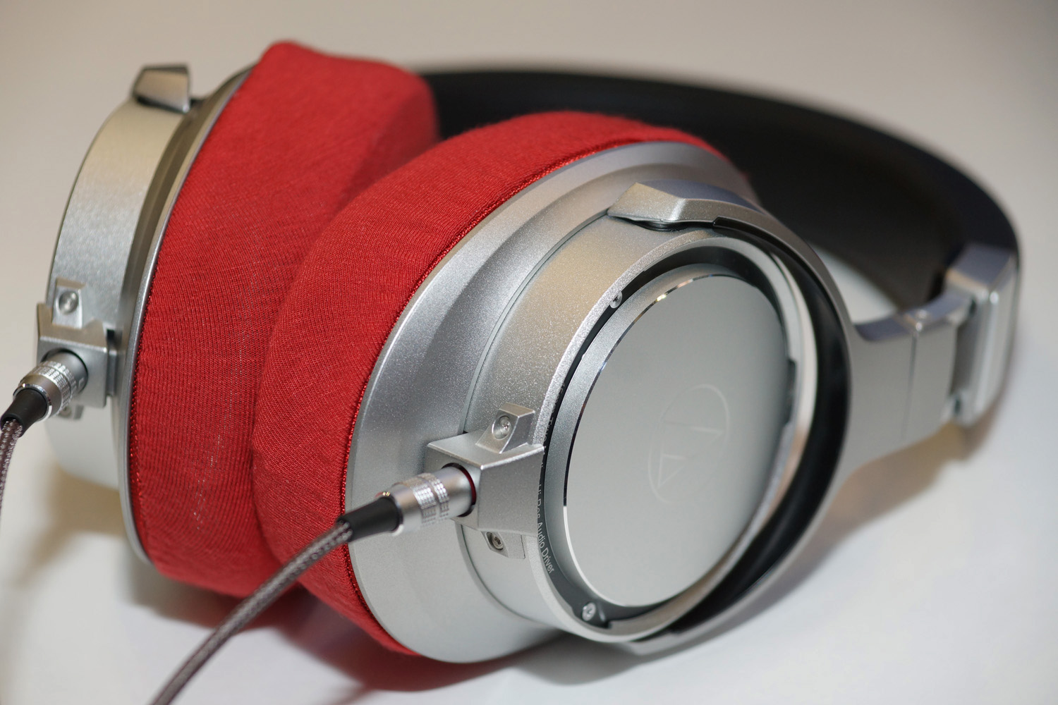 audio-technica ATH-SR9のイヤーパッド与mimimamo兼容