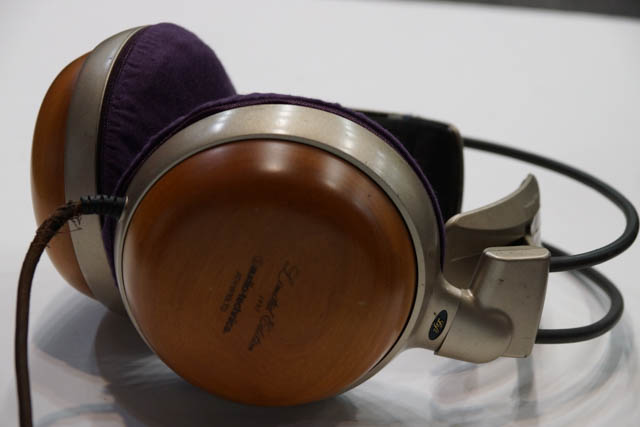 audio-technica ATH-W10LTDのイヤーパッド与mimimamo兼容 
