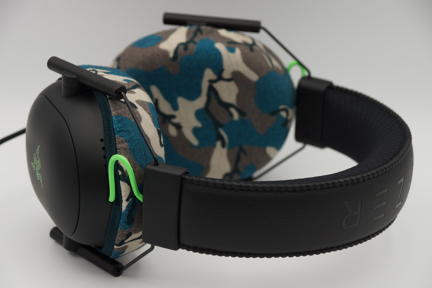 RAZER BlackShark V2のイヤーパッド与mimimamo兼容
