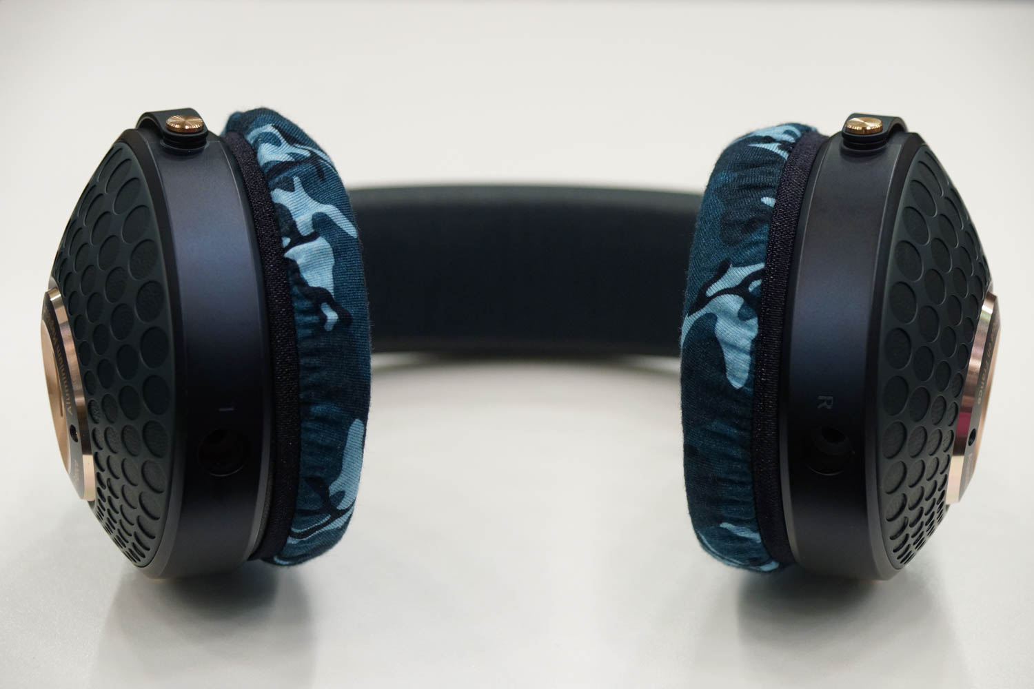 FOCAL Celesteeのイヤーパッド与mimimamo兼容 
