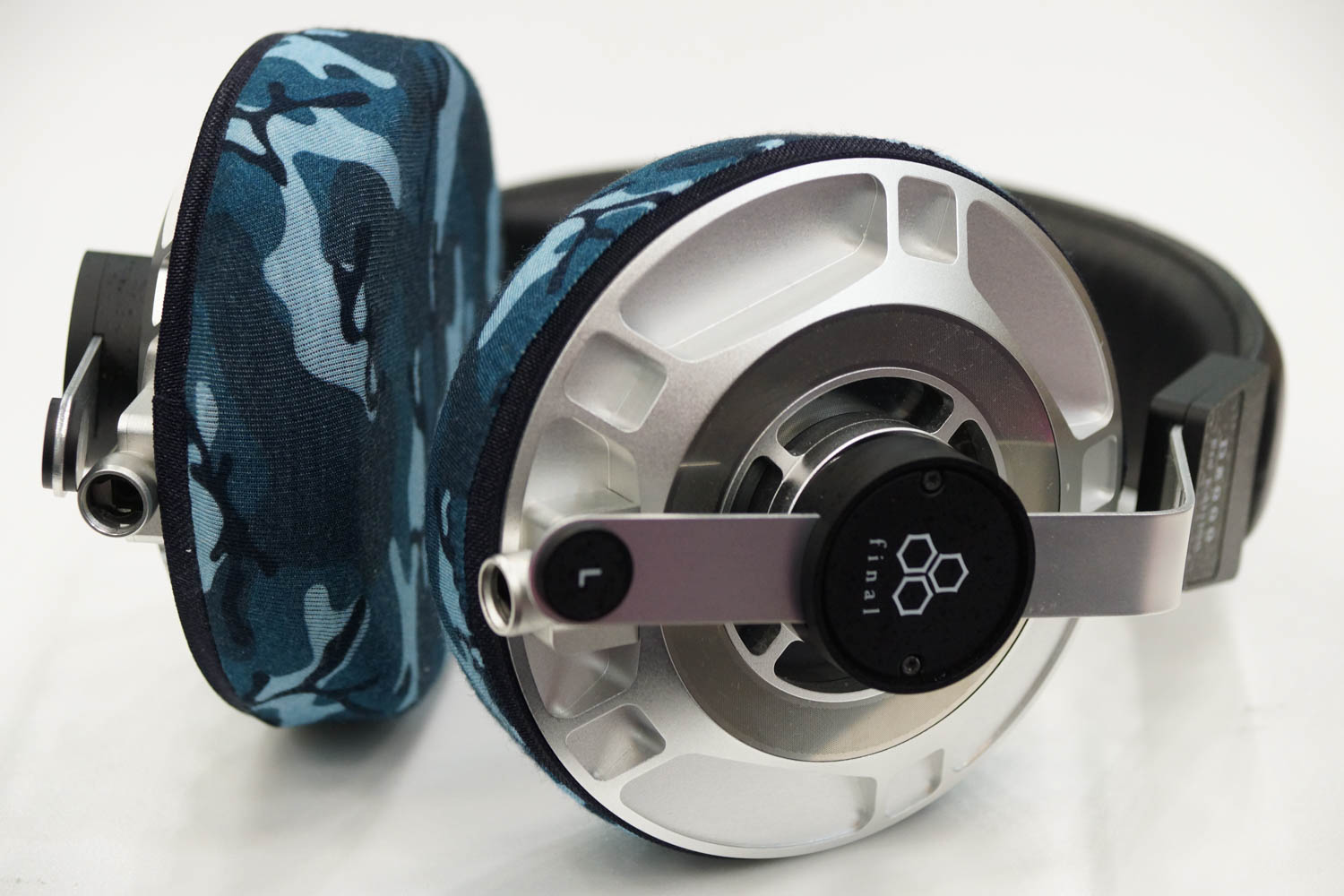 final D8000 Pro Editionのイヤーパッド与mimimamo兼容 
