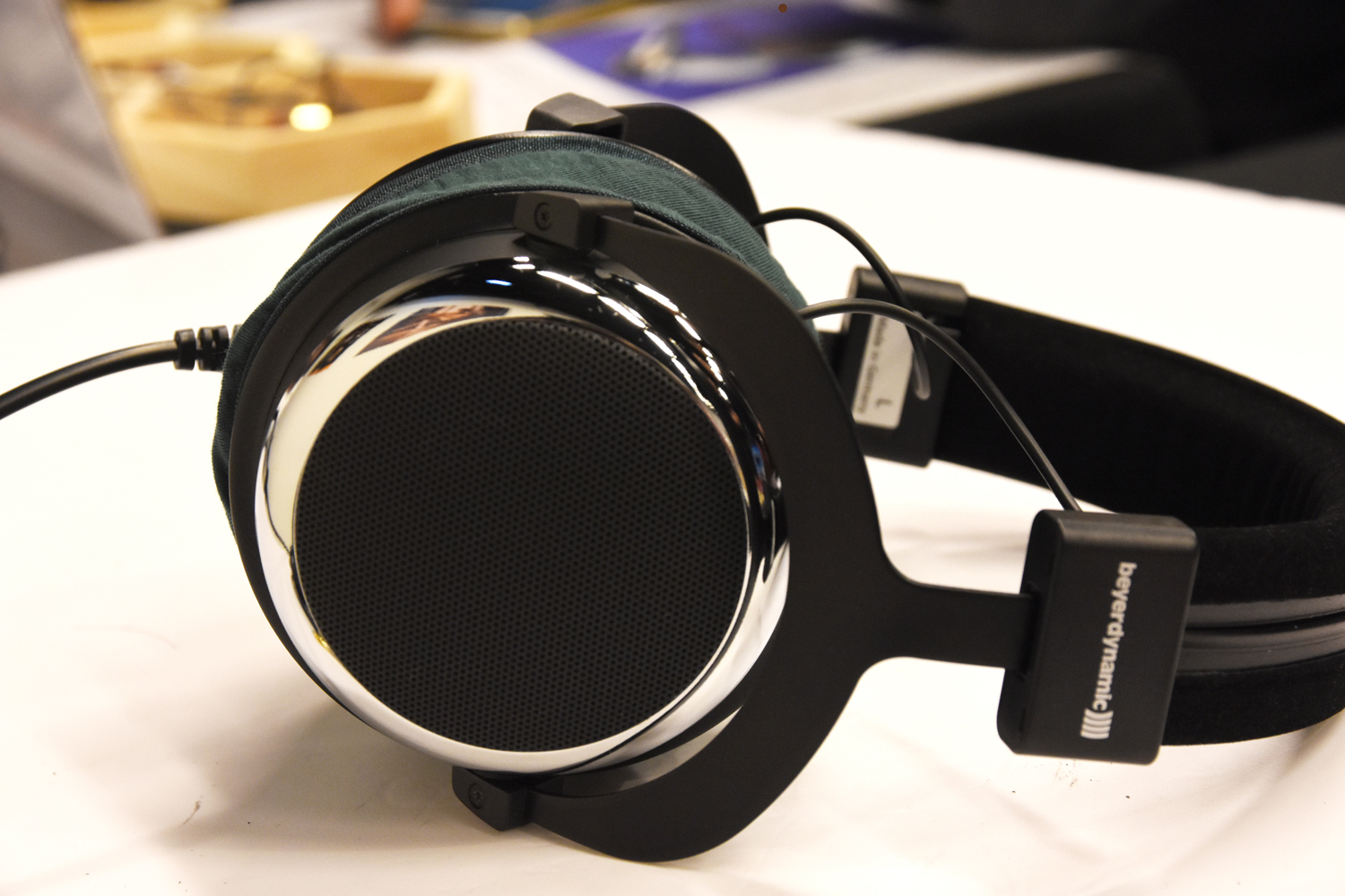 Beyerdynamic DT880 Chromeのイヤーパッド与mimimamo兼容