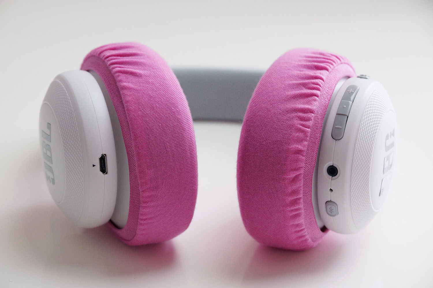 JBL E55BTのイヤーパッド与mimimamo兼容 
