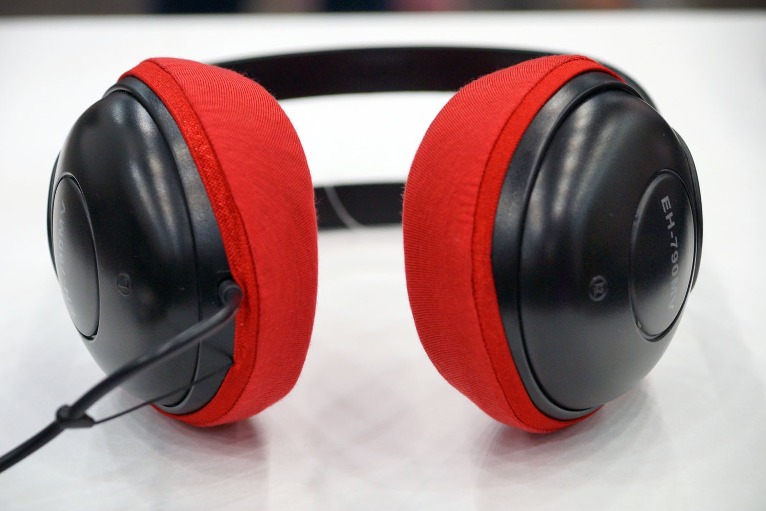 メーカー不明 EH-790MVのイヤーパッド与mimimamo兼容