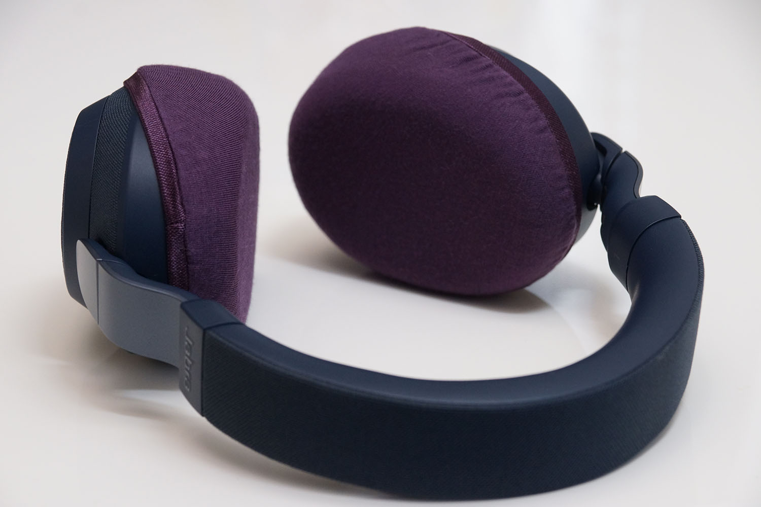 Jabra ELITE 85hのイヤーパッド与mimimamo兼容