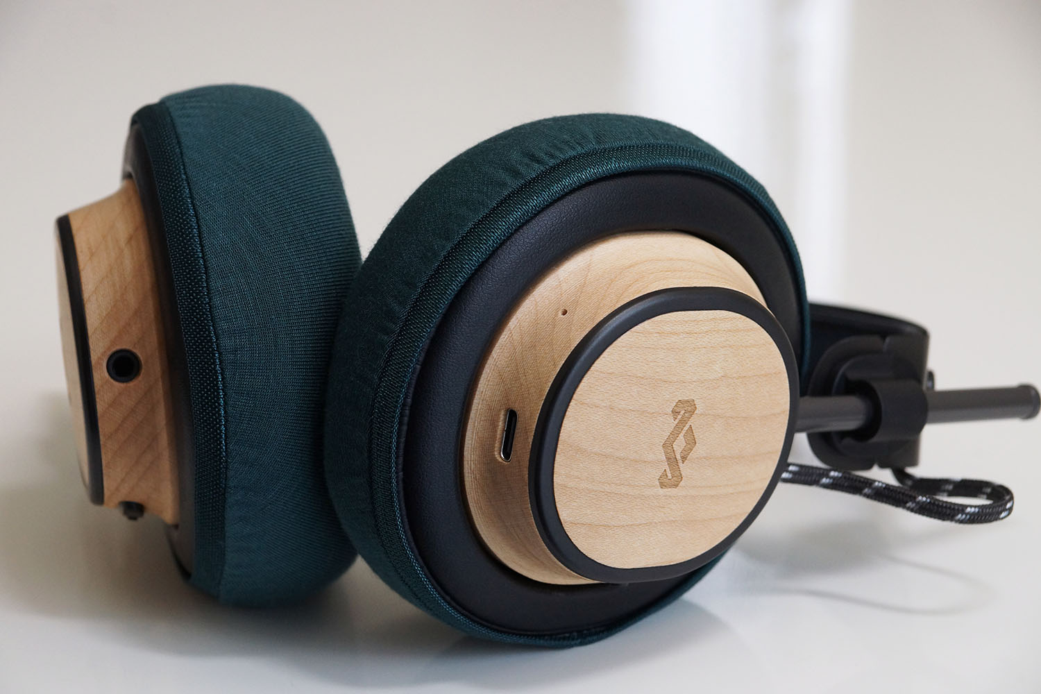 House of Marley Exodusのイヤーパッド与mimimamo兼容