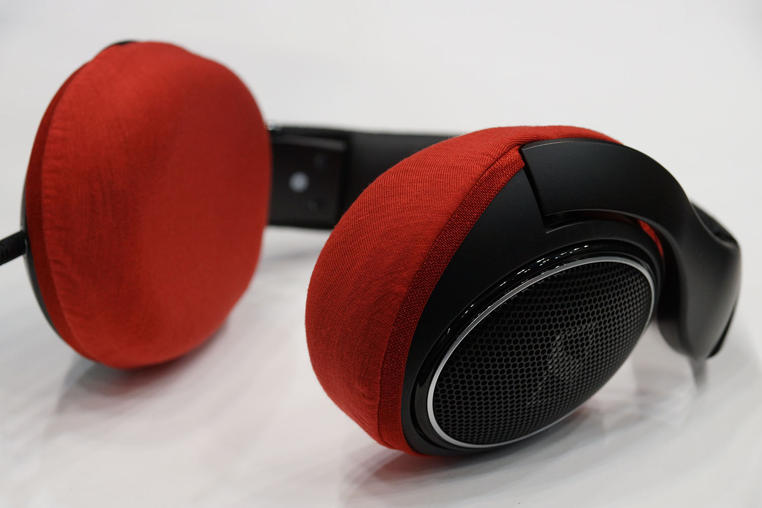 SENNHEISER HD598SRのイヤーパッド与mimimamo兼容 
