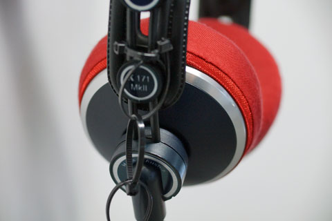 AKG K171 MKIIのイヤーパッド与mimimamo兼容 
