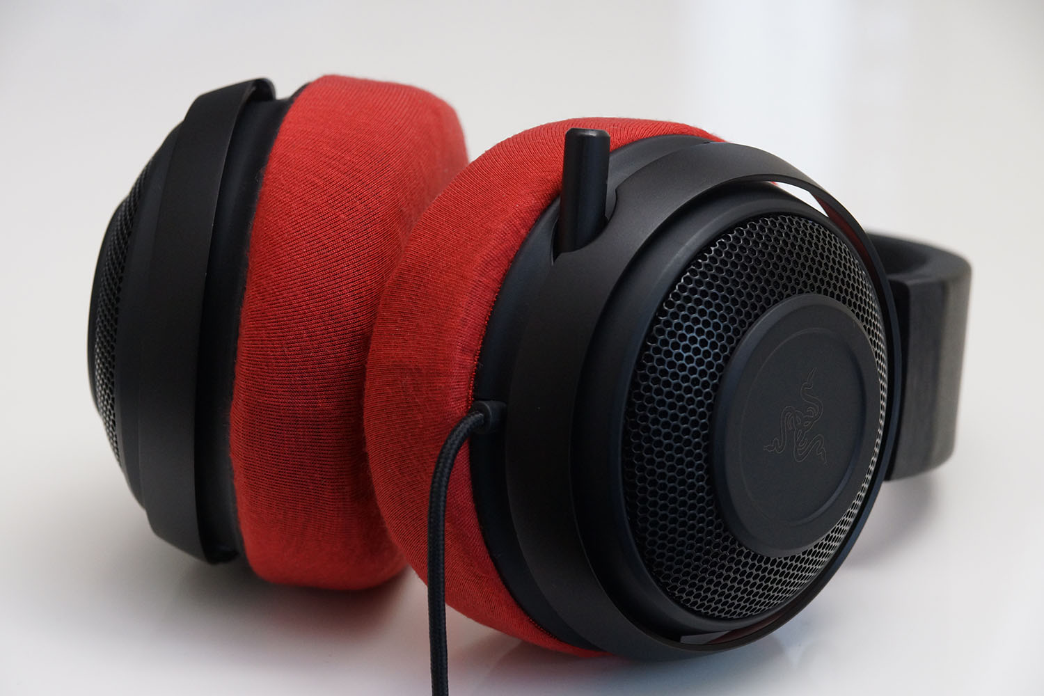 Razer Kraken Pro V2 Ovalのイヤーパッド与mimimamo兼容