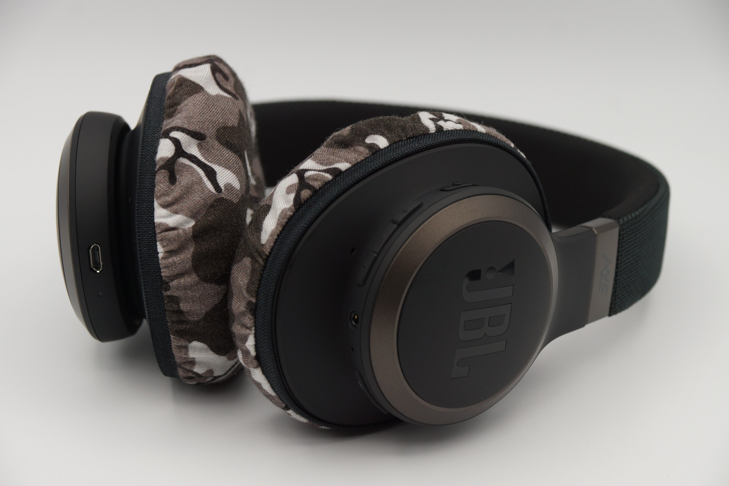 JBL LIVE650BTNCのイヤーパッド与mimimamo兼容 
