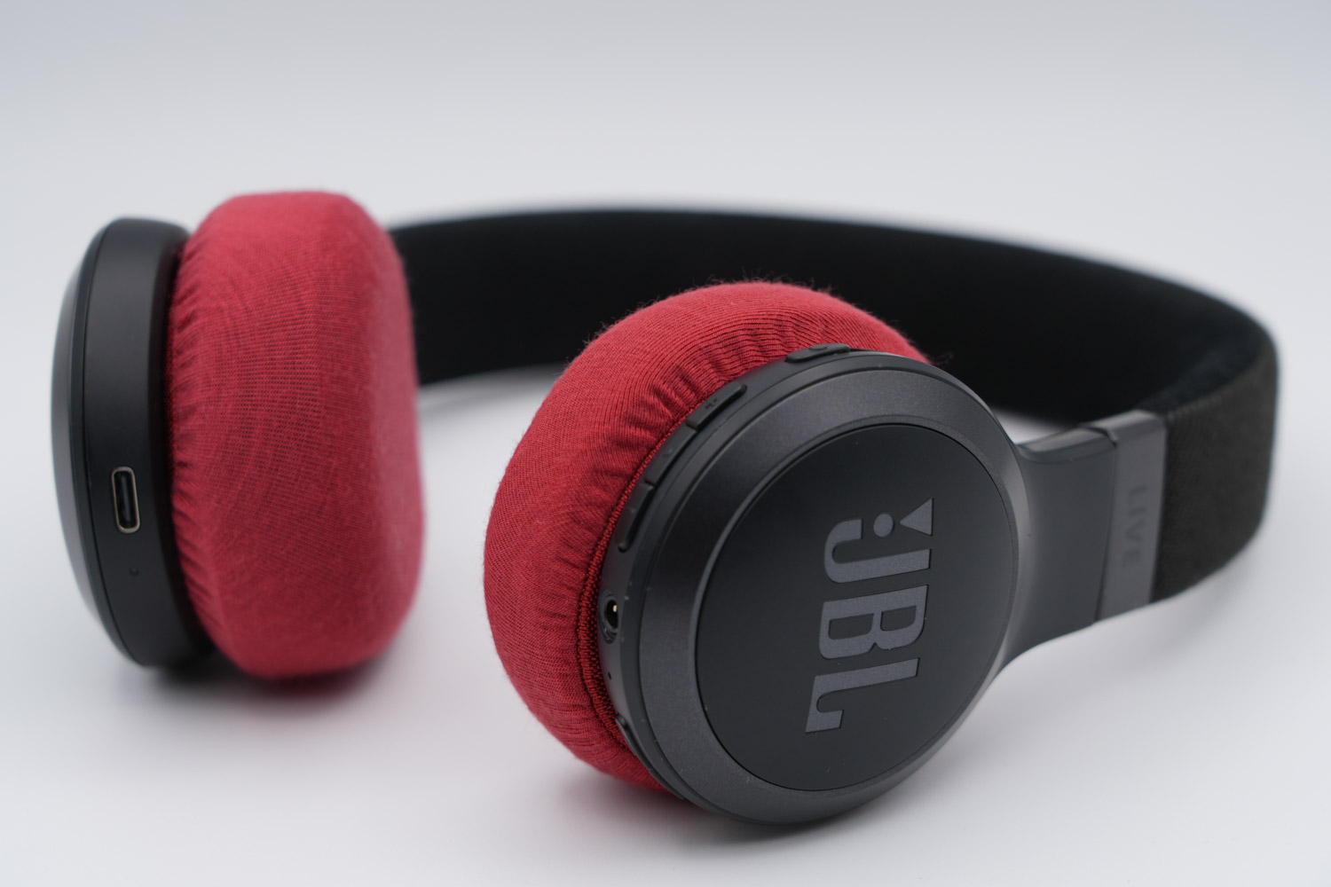 JBL LIVE670NCのイヤーパッド与mimimamo兼容