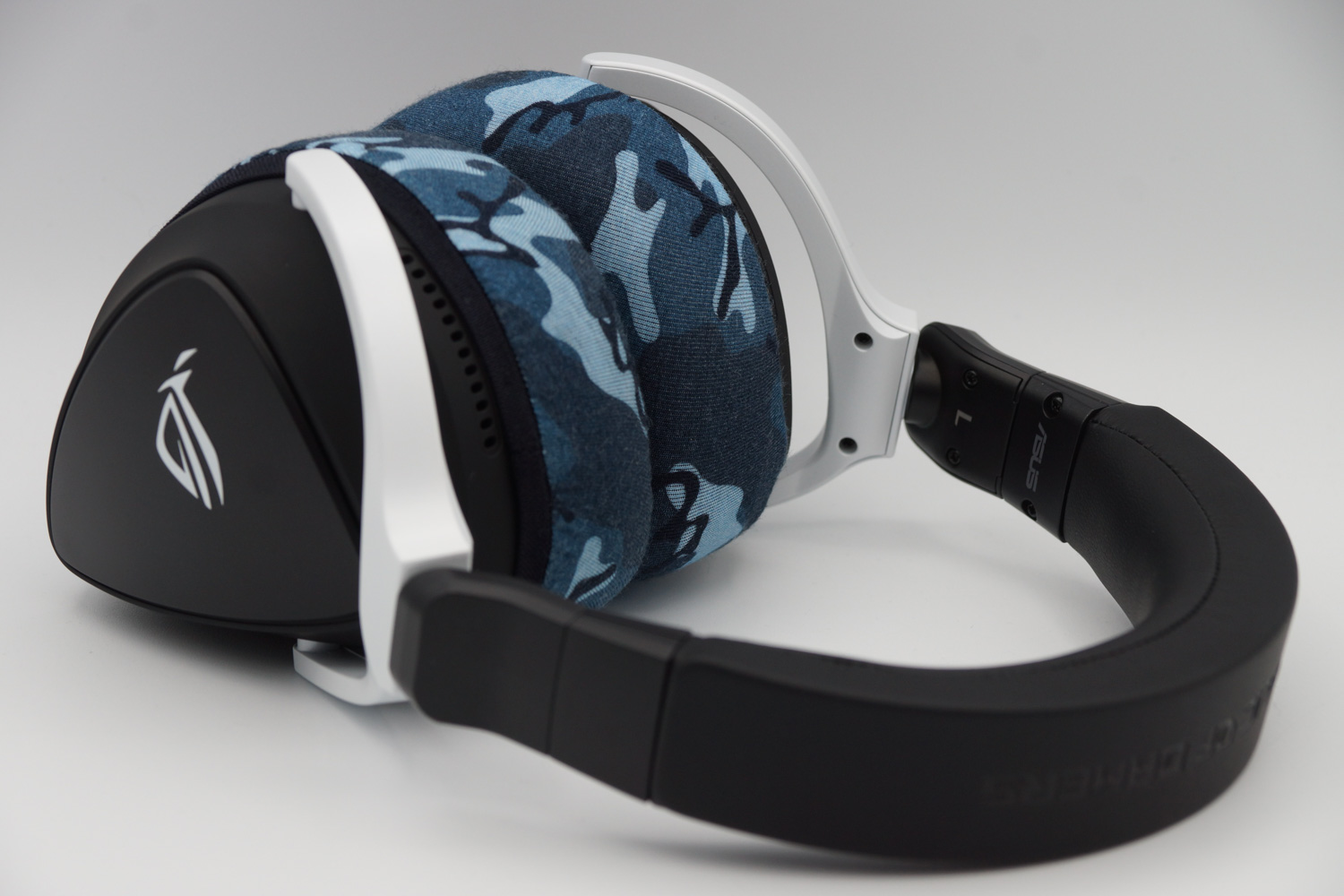 ASUS ROG DELTA S WIRELESSのイヤーパッド与mimimamo兼容