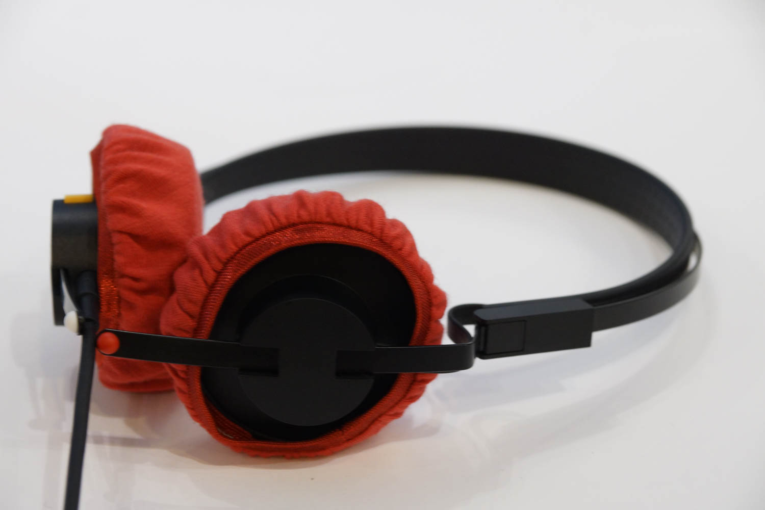 Teenage Engineering M-1のイヤーパッド与mimimamo兼容 
