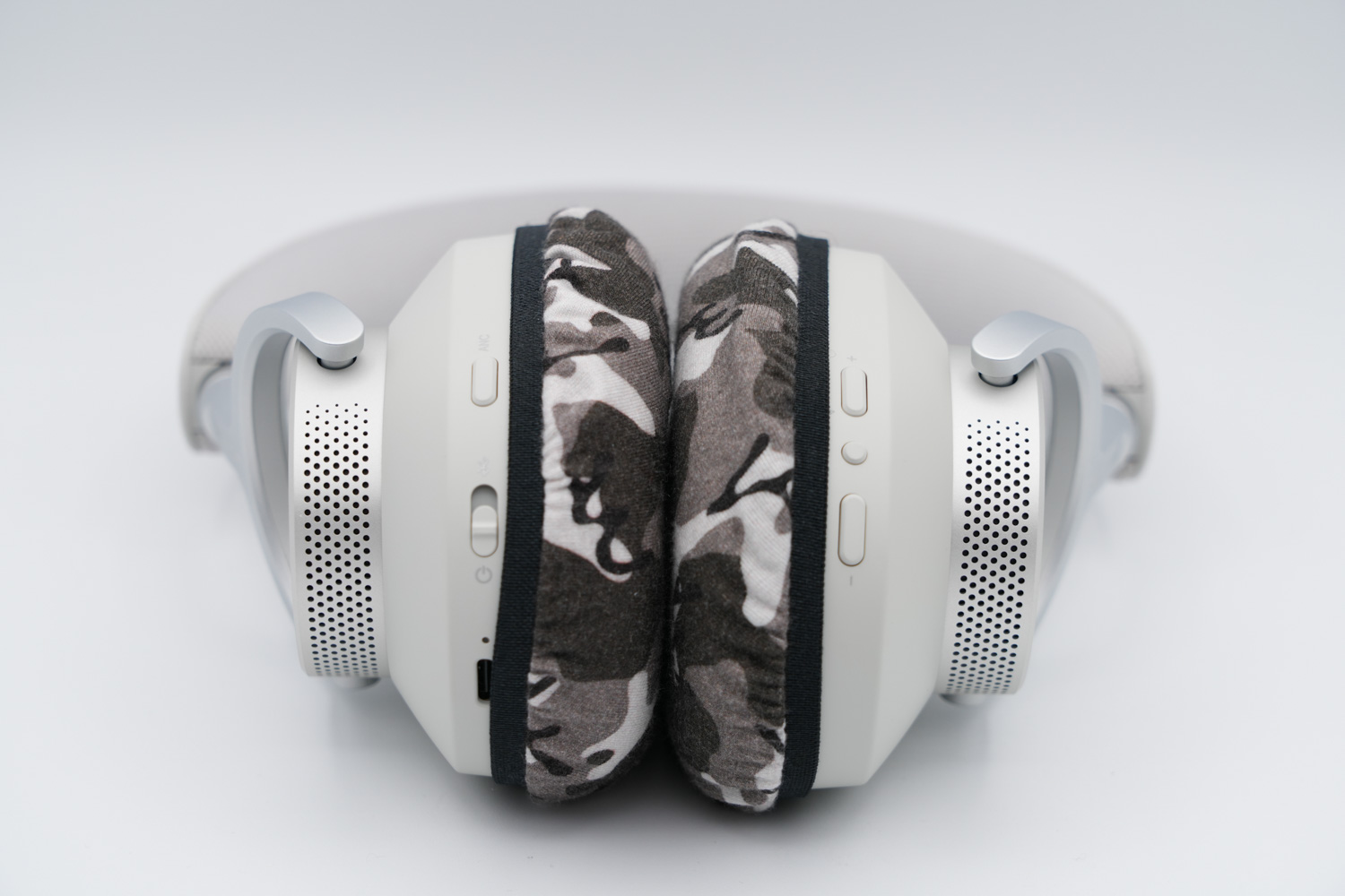 CAMBRIDGE AUDIO Melomania P100のイヤーパッド与mimimamo兼容