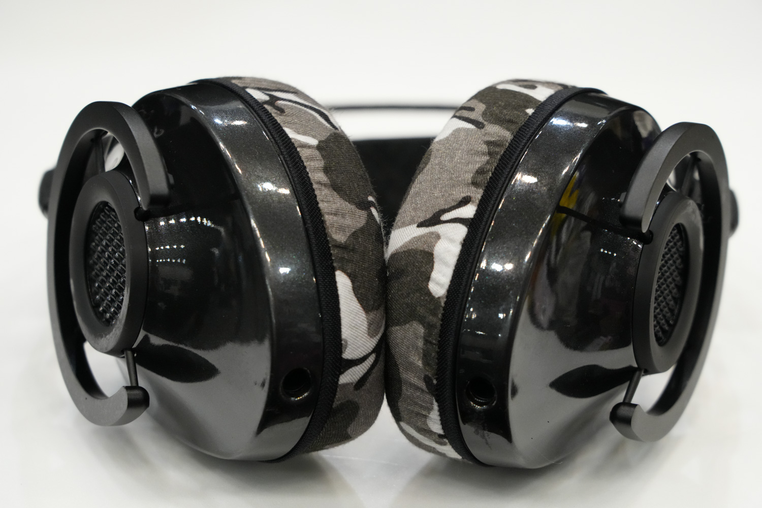 audioquest NIGHTHAWK CARBONのイヤーパッド与mimimamo兼容