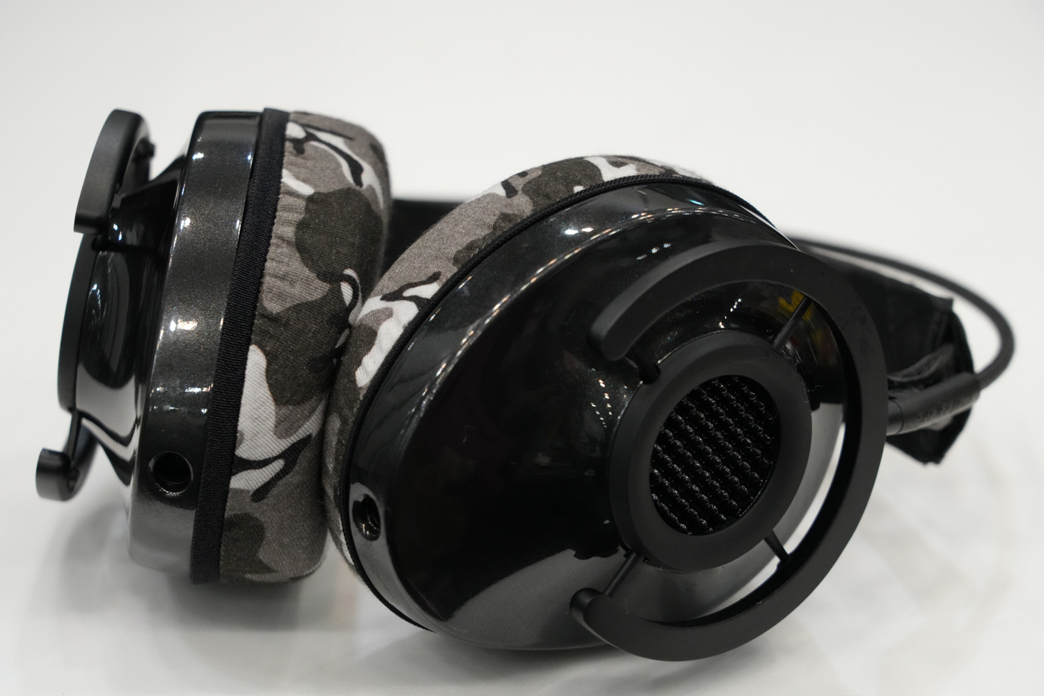 audioquest NIGHTHAWK CARBONのイヤーパッド与mimimamo兼容
