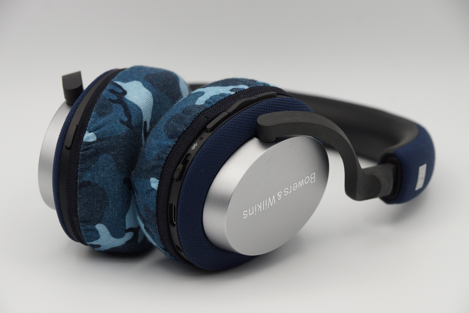 Bowers&Wilkins PX5のイヤーパッド与mimimamo兼容 
