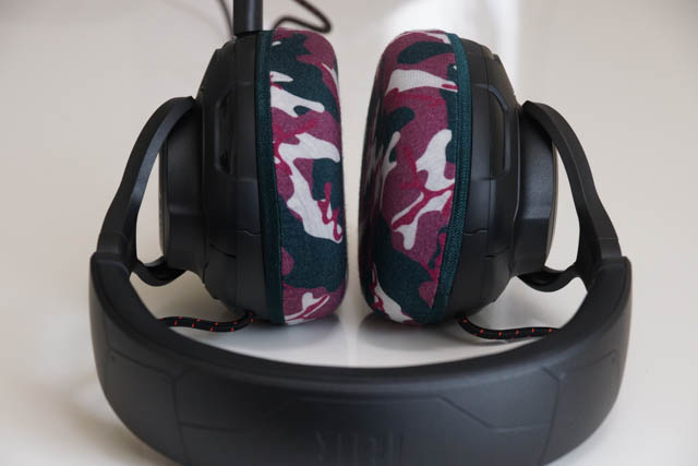 JBL Quantum ONEのイヤーパッド与mimimamo兼容 
