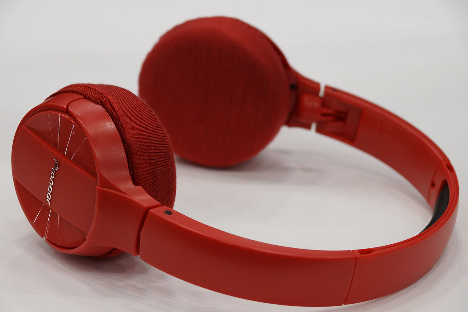 Pioneer SE-MJ553BTのイヤーパッド与mimimamo兼容 
