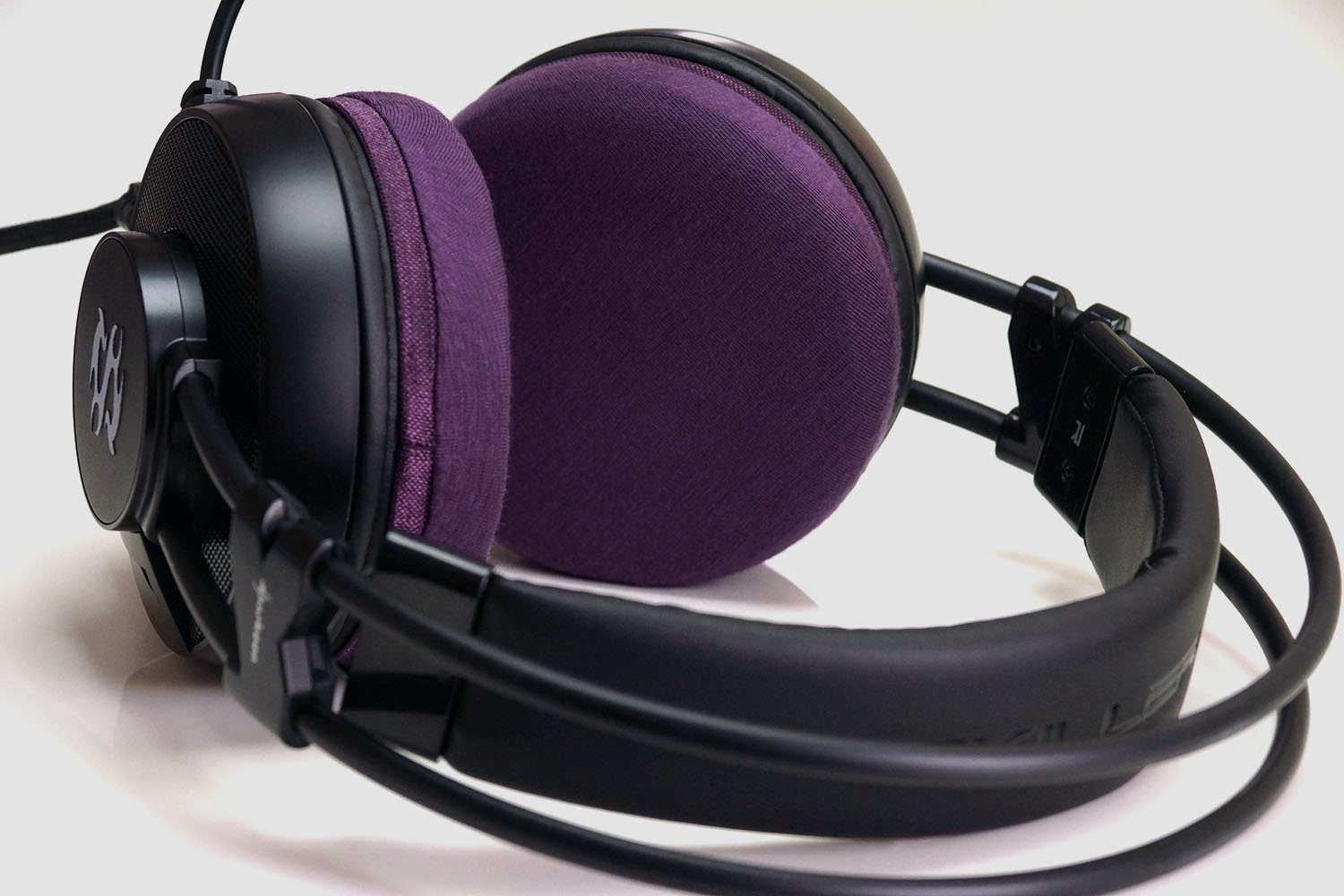 Sharkoon SKILLER SGH2のイヤーパッド与mimimamo兼容