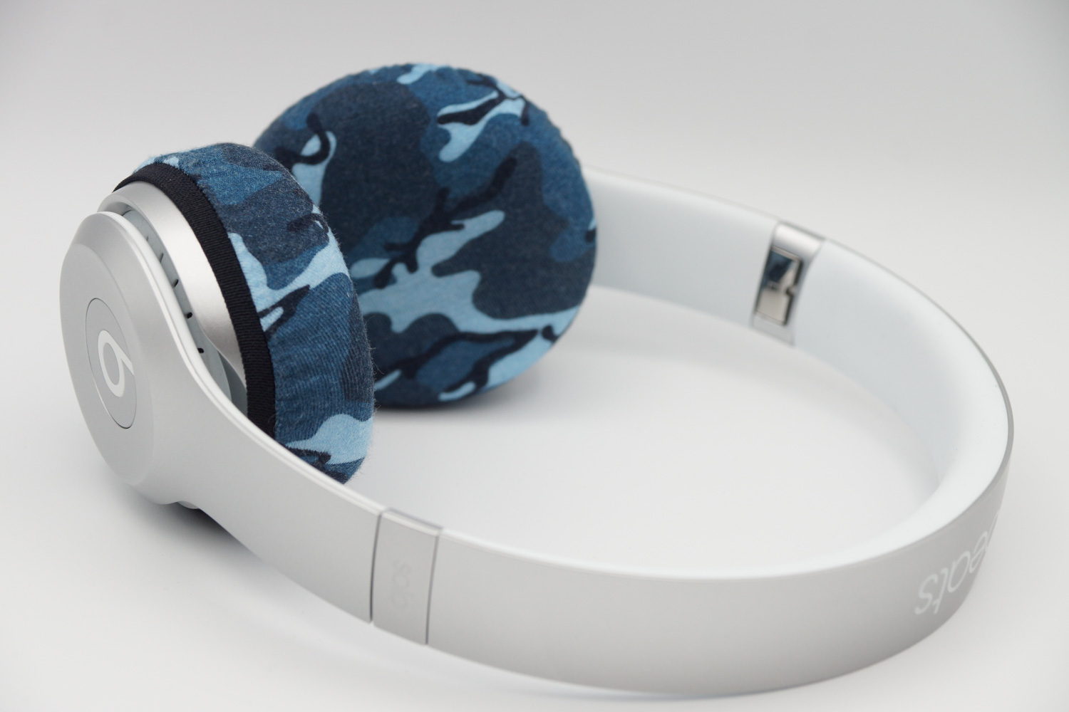 Beats Solo Wirelessのイヤーパッド与mimimamo兼容 
