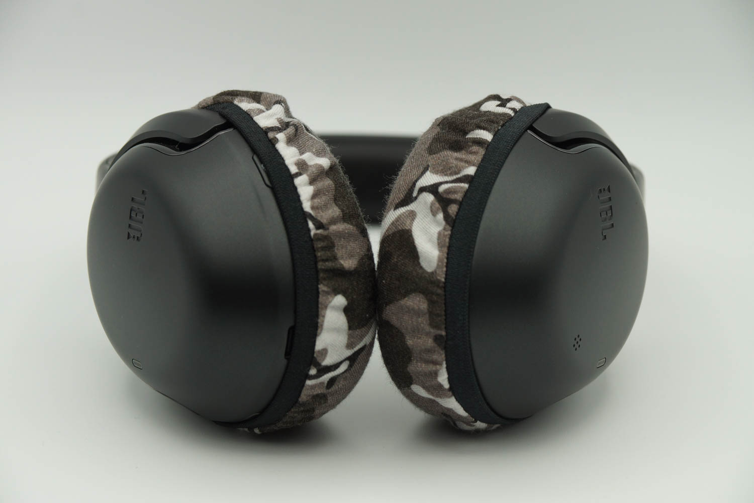 JBL TOUR ONE M2のイヤーパッド与mimimamo兼容
