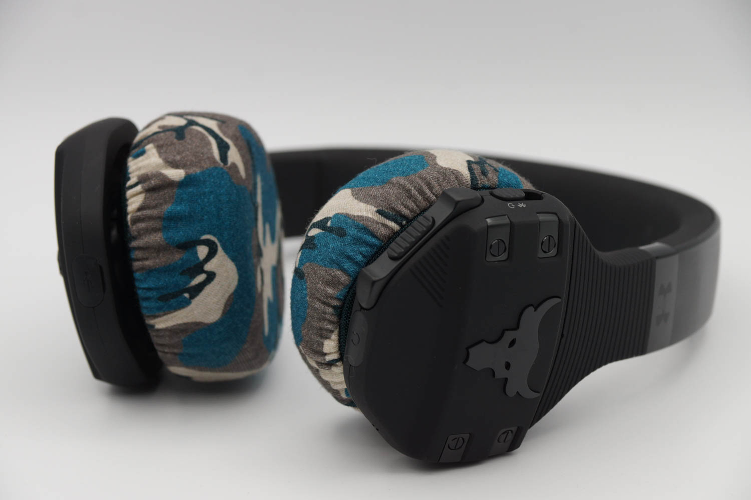 JBL UA Sport Wireless Trainのイヤーパッド与mimimamo兼容 
