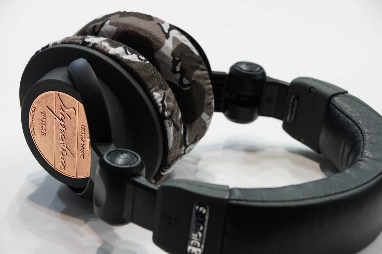 ULTRASONE Signature PULSEのイヤーパッド与mimimamo兼容 
