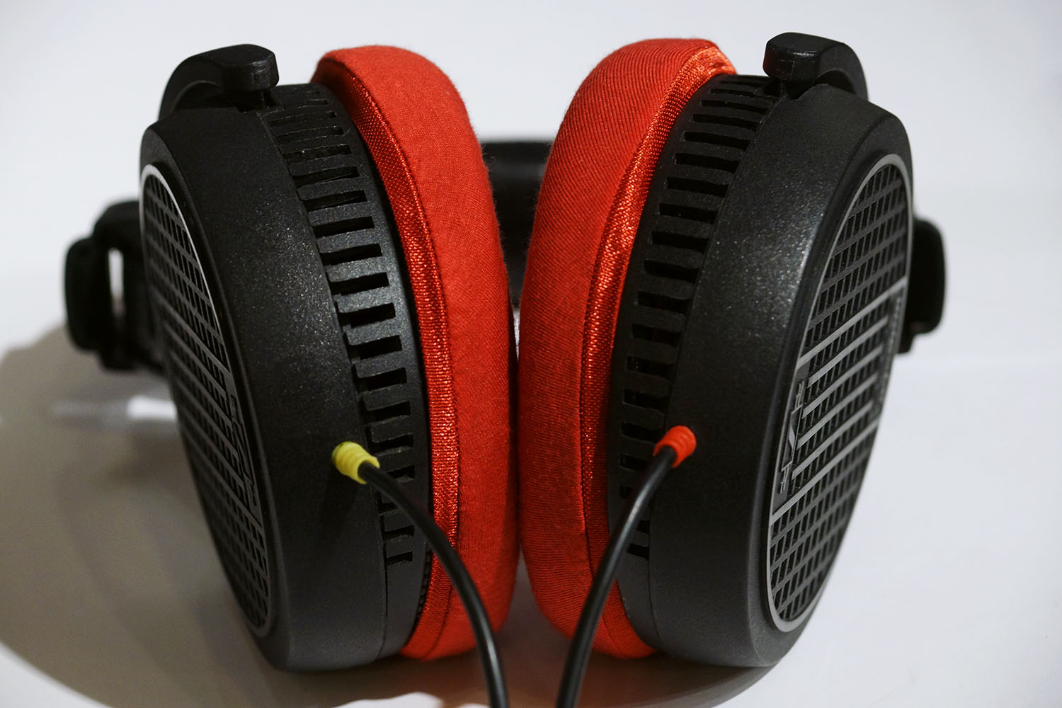 SENNHEISER Unipolar 2000のイヤーパッド与mimimamo兼容 
