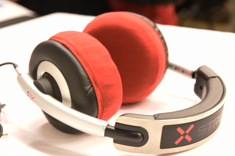 Yoga Xstream X01のイヤーパッド与mimimamo兼容 
