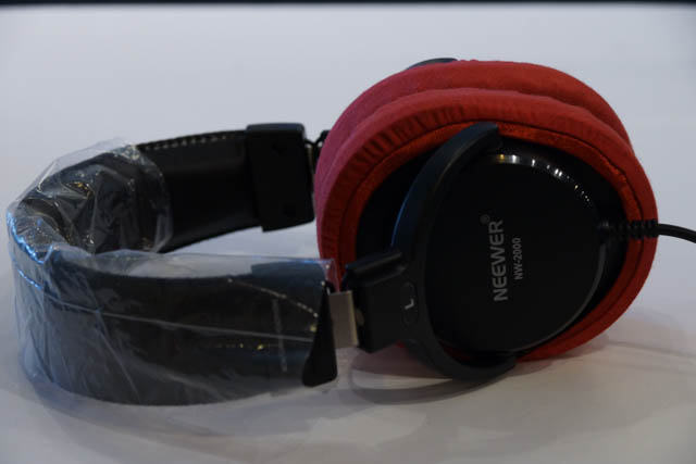 NEEWER NW-200 ear pads compatible with mimimamo