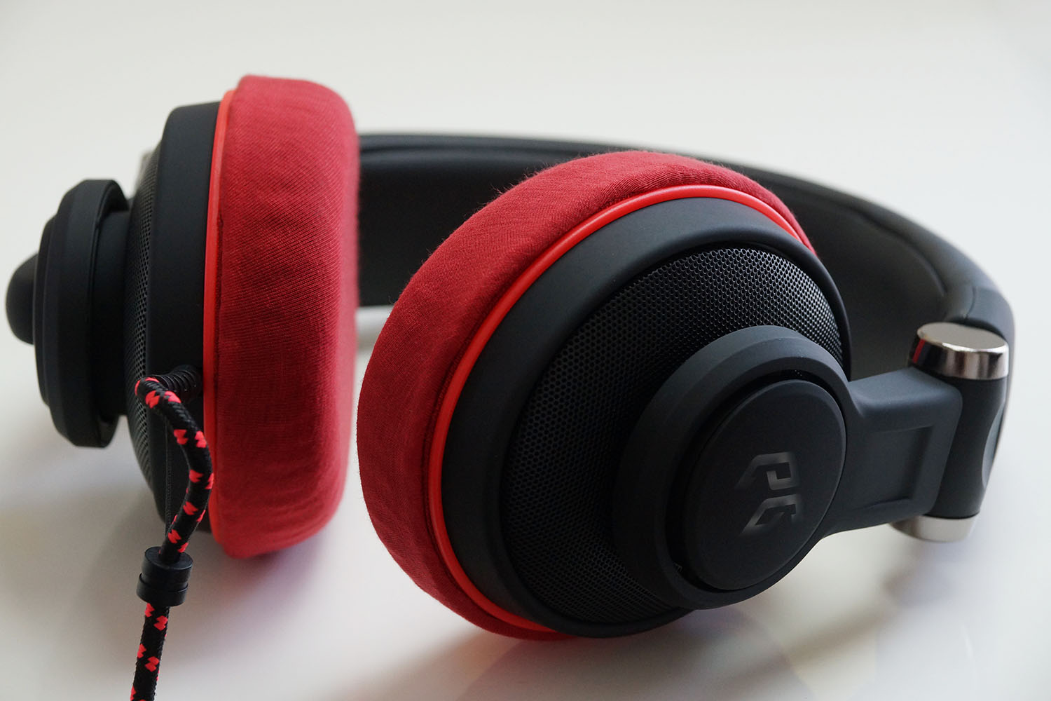 EpicGear SonorouZ X ear pads compatible with mimimamo