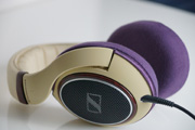 Sample (Side): Sennheiser HD598