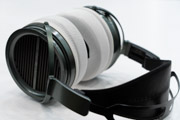 aune audio SR7000 のイヤーパッドへの装着例