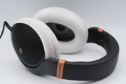 SENNHEISER HD505 のイヤーパッドへの装着例