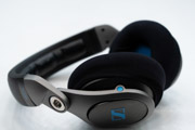 SENNHEISER HD8DJ のイヤーパッドへの装着例