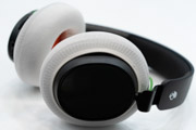 Skullcandy SLYR PRO のイヤーパッドへの装着例