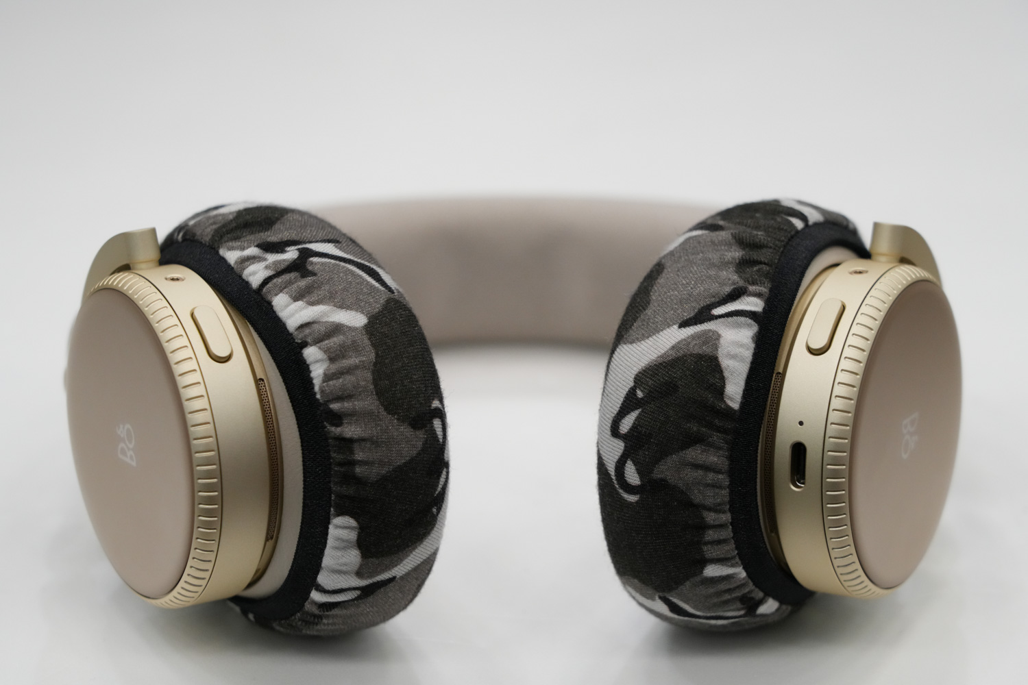 Bang&Olufsen BEOPLAY H100のイヤーパッドへのmimimamoの対応