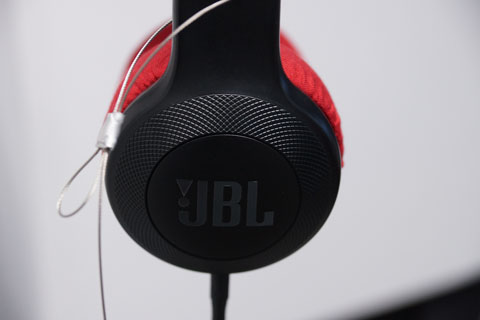 JBL E35のイヤーパッドへのmimimamoの対応