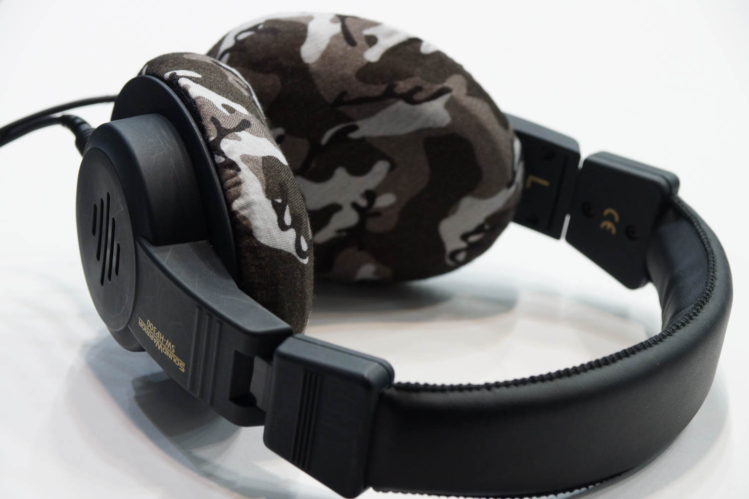 SOUND WARRIOR SW-HP300のイヤーパッドへのmimimamoの対応