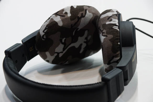 SOUND WARRIOR SW-HP300のイヤーパッドへのmimimamoの対応