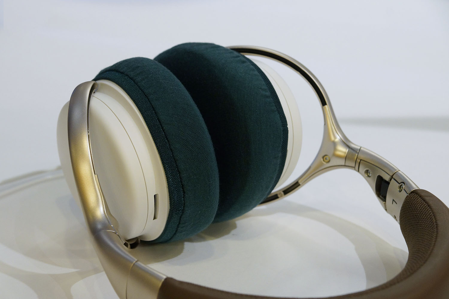 DENON AH-D1200의 이어패드에 대한 mimimamo의 대응